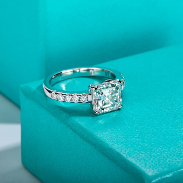 Anel Solitário Asscher Moissanite - Imagem 2