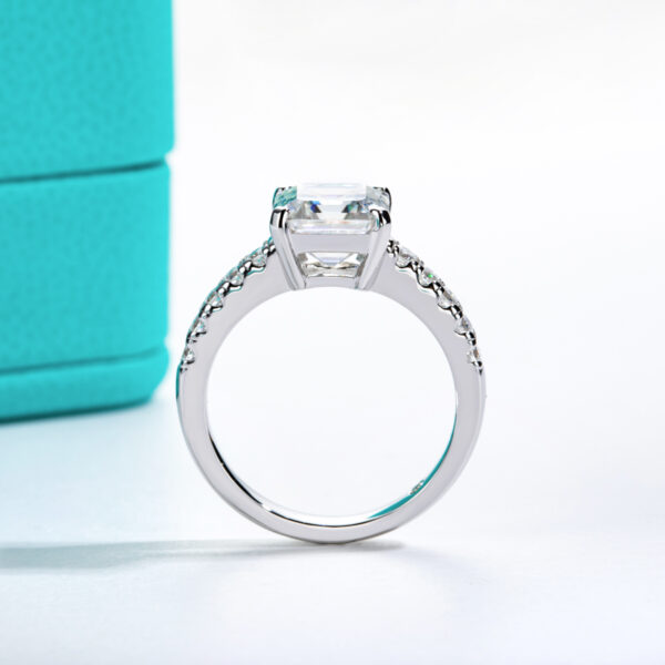 Anel Solitário Asscher Moissanite - Imagem 4