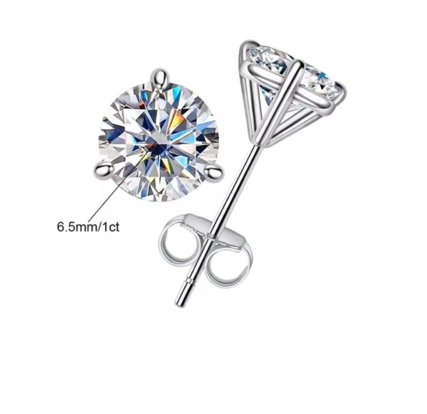 Brinco ponto de luz Moissanite 6.5mm - Imagem 3