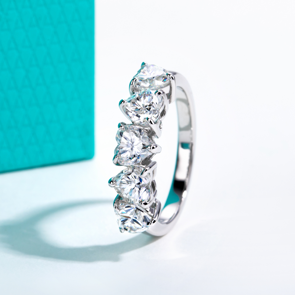 Meia aliança moissanite coração 2.5 CT